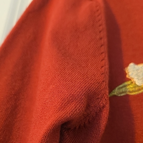 ont Welfth Maroon Crewneck Sweater with Floral Embroidery. Size Small NWOT - Picture 6 of 16